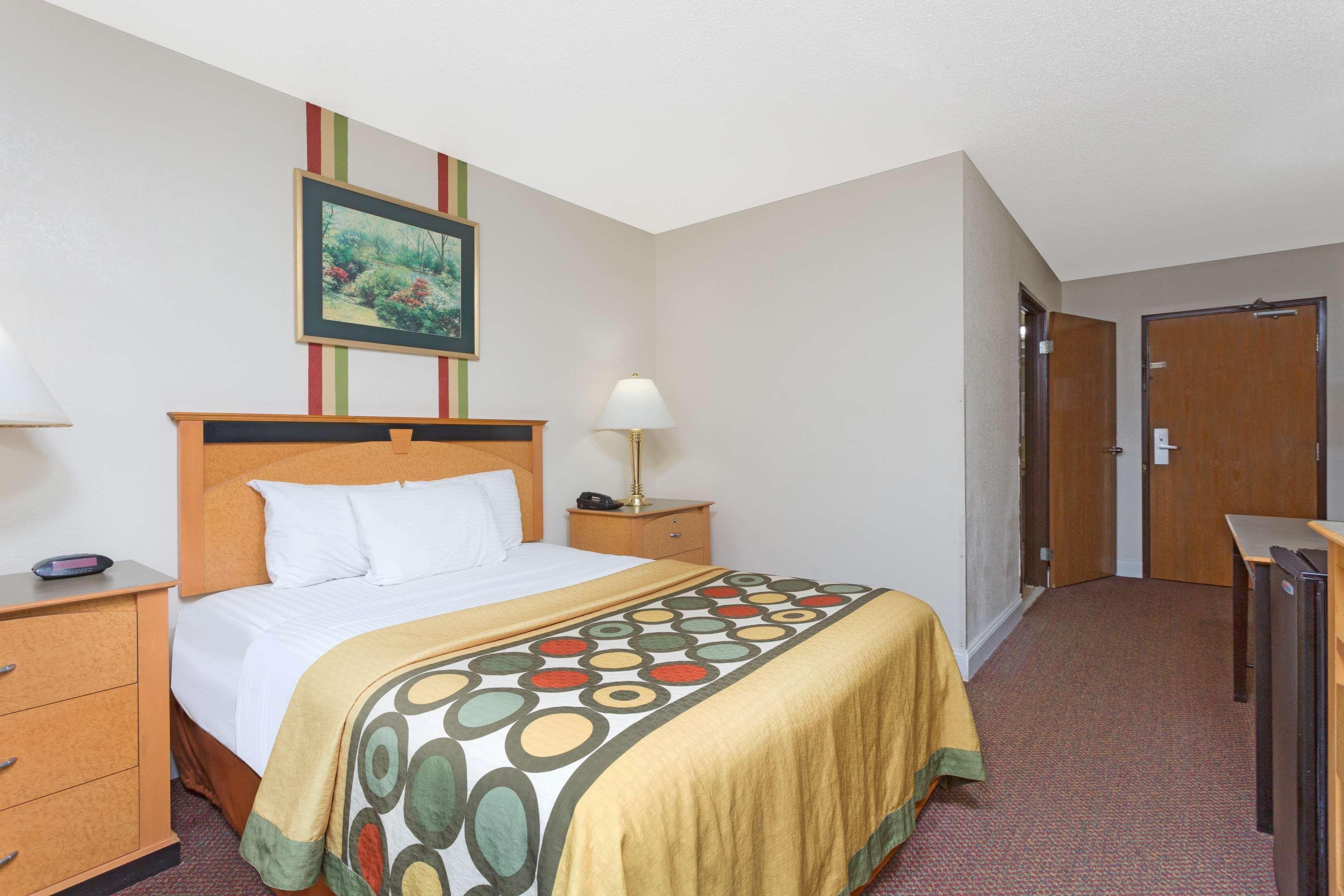 Super 8 By Wyndham Anderson/Clemson Area Motel Exterior foto